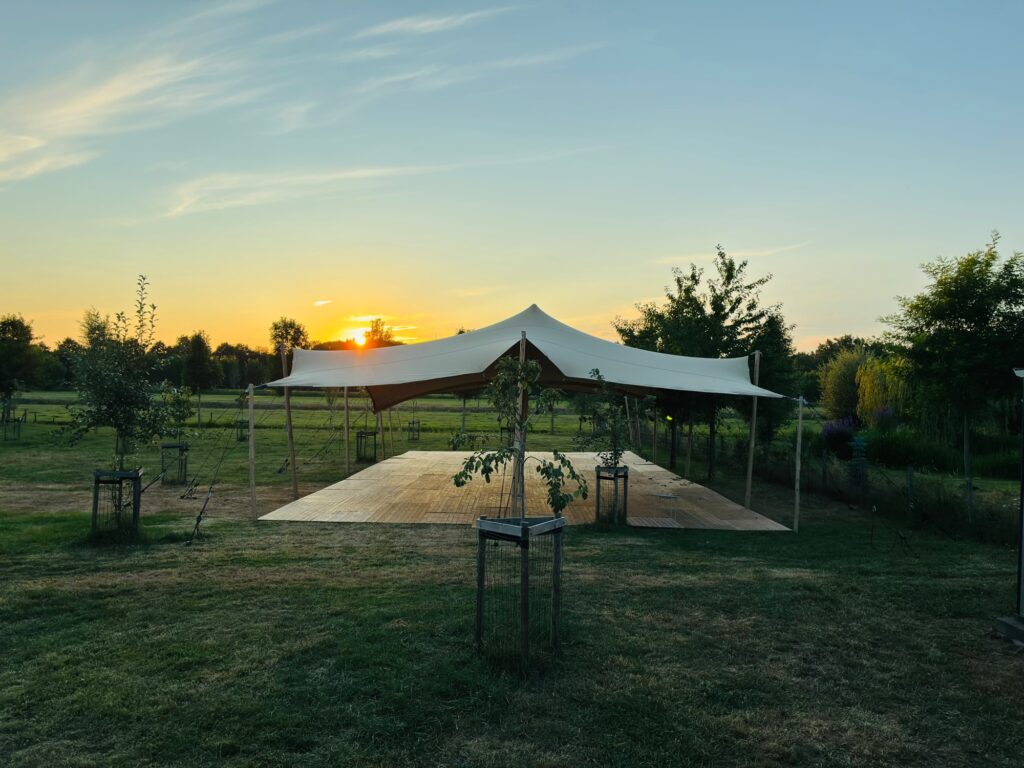 Stretchtent 10 x 20 meter van Witteman Tent Verhuur
